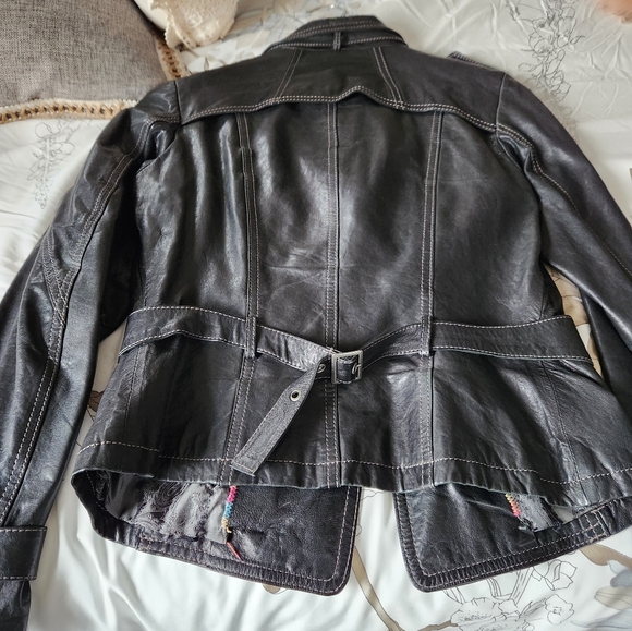 Danier leather jacket - Picture 3 of 4